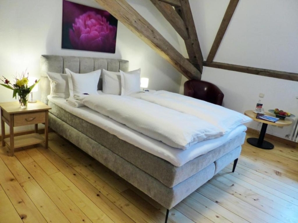 665377551_Zimmer neu Maierhof.jpg