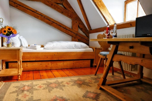 665377551_Zimmer neu Maierhof_2.jpg