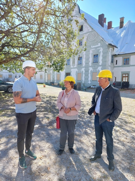 Begutachtung der Schäden im Maierhof im Zentrum für Umwelt und Kultur im Kloster Benediktbeuern 